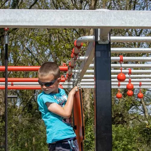 Structure de parcours d’obstacles extérieur